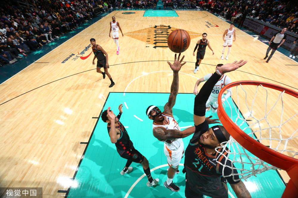 在东伦敦 在东伦敦