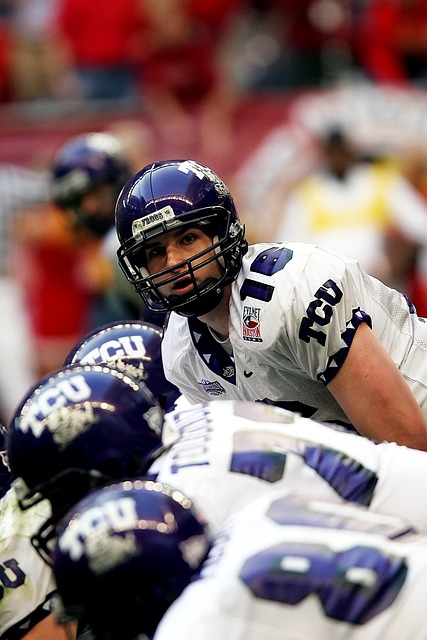 足球界引起 足球界引起